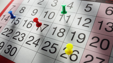 Kalender mit Pins