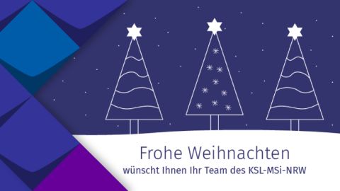 Auf dem blauen Hintergrund sind drei Weihnachtsbäume mit Stern dargstellt.