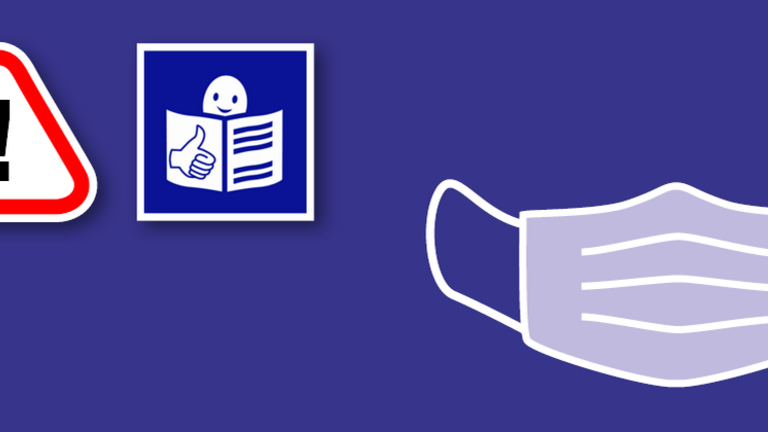 Verkehrsschild mit Ausrufezeichen, Symbol für Leichte Sprache und Mund-Nasen-Schutz auf blauem Grund.