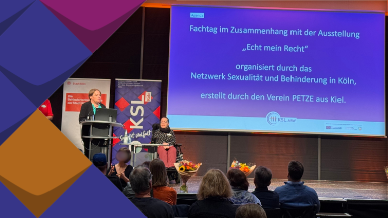 Impression vom Fachtag, auf der Bühne: Ira Vogt vom KSL.Köln (links) und Katja Fellenberg vom KSL.Düsseldorf (rechts)